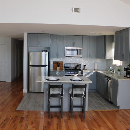 Cozy & Deluxe Apartment - Ez Access To Nyc Нюарк Екстериор снимка